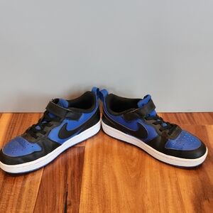 Nike Kids' Sneakers in Black and Blue
